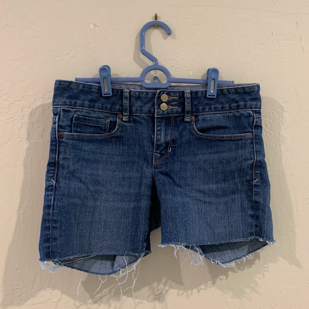 Gap low rise denim shorts